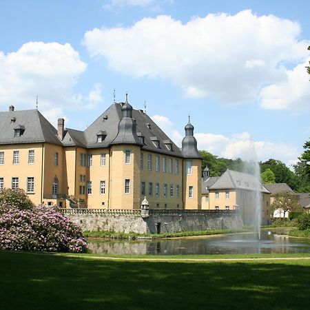 Hotel Schloss Dyck Jüchen Exterior foto